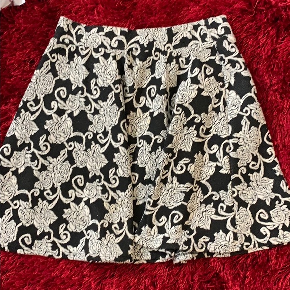 2 Flow Skirts. American Eagle and Joe B - Picture 5 of 6